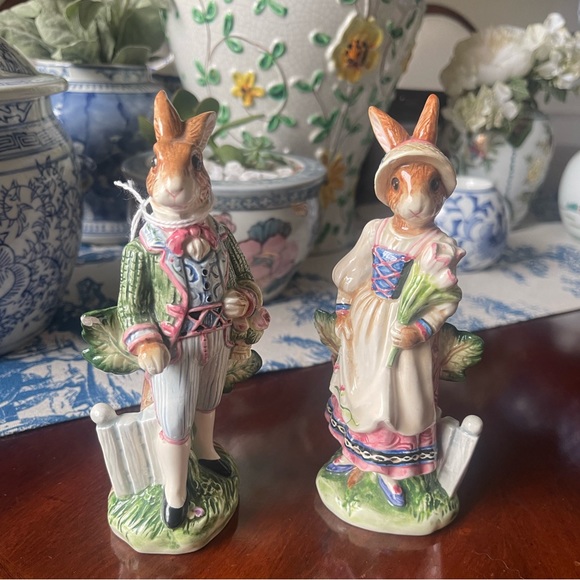 Fitz & Floyd Old World Rabbits Salt & Pepper Shakers Classics - Picture 9 of 9